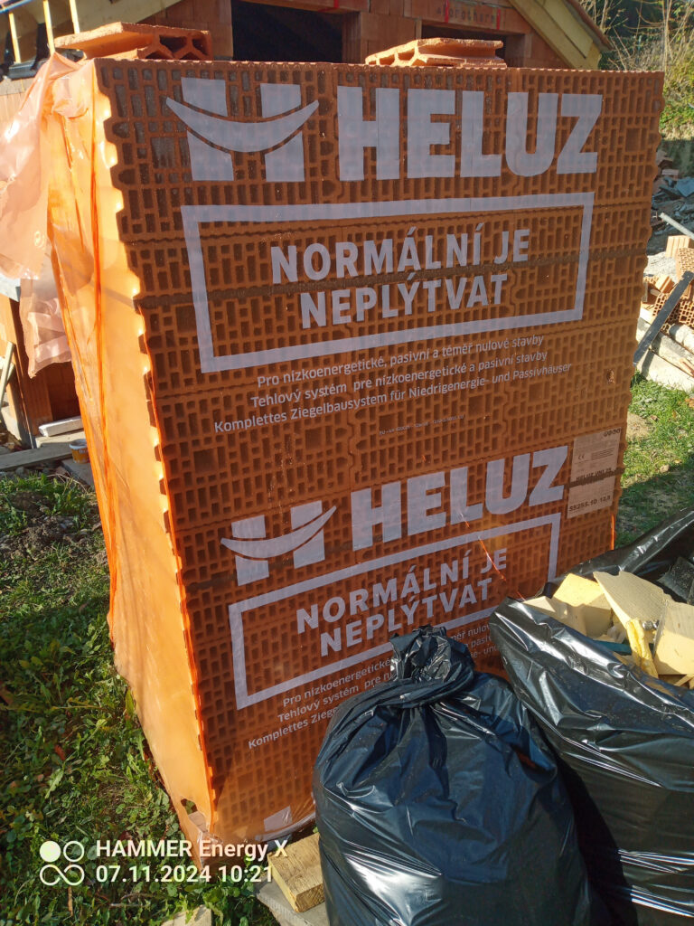 Cihla Heluz 250x250